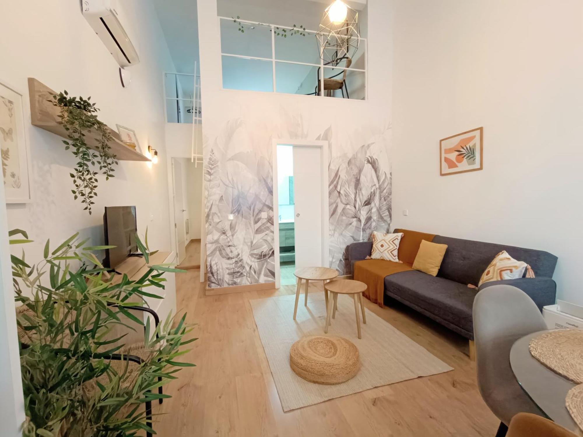 Comfy Loft, 6 Metro Stops From Downtown, Ac & Wifi * Madrid