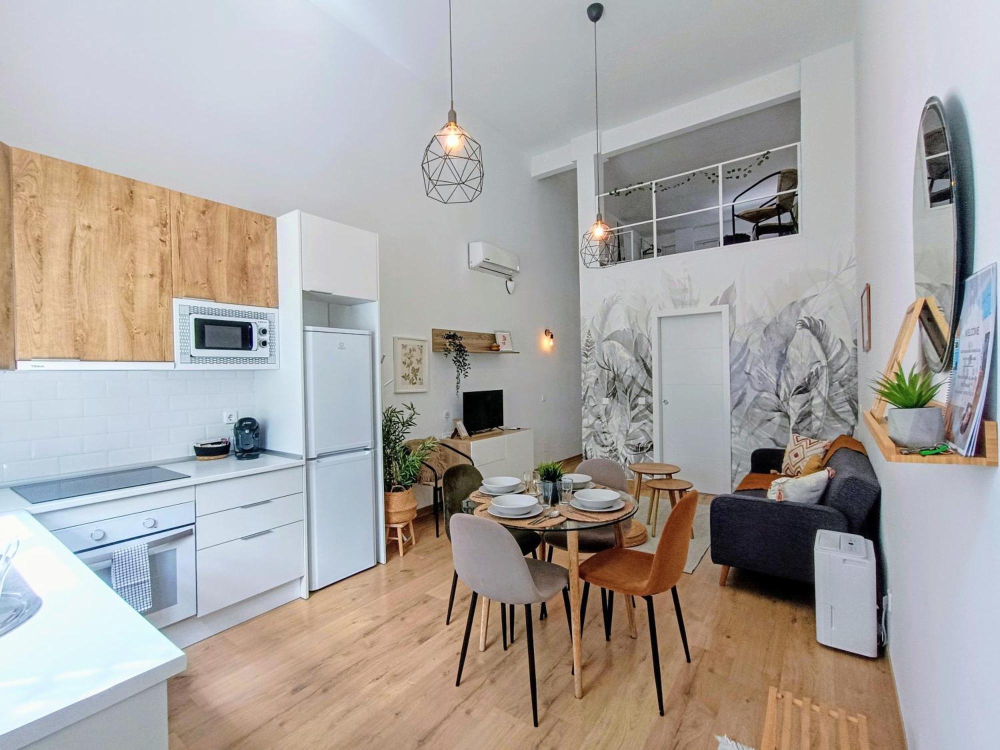 Comfy Loft, 6 Metro Stops From Downtown, Ac & Wifi Madrid